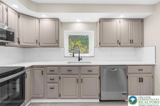 82 white oak Lane, Salisbury Twp, PA 18049