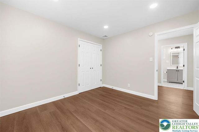 82 white oak Lane, Salisbury Twp, PA 18049