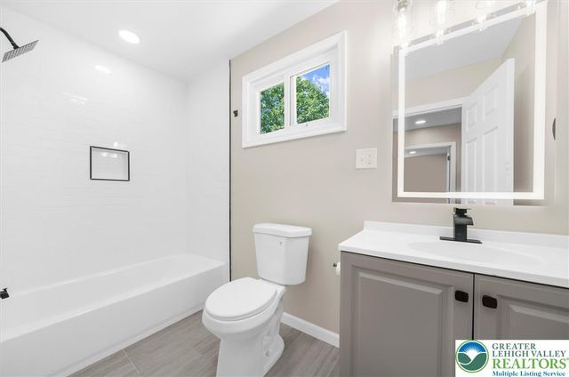 82 white oak Lane, Salisbury Twp, PA 18049