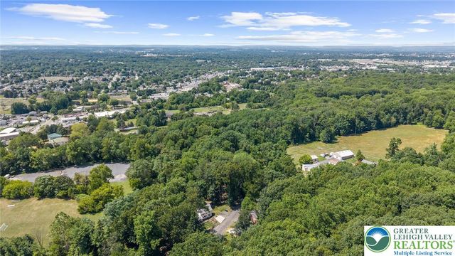 82 white oak Lane, Salisbury Twp, PA 18049