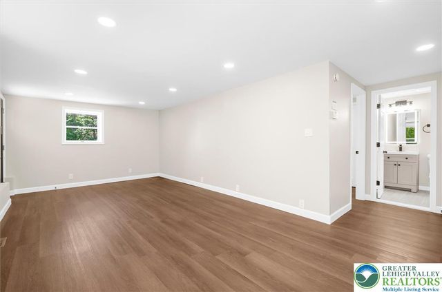 82 white oak Lane, Salisbury Twp, PA 18049
