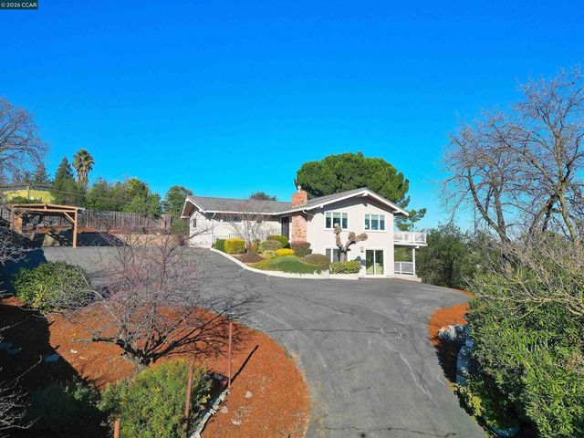 12 Westminster Place, Lafayette, CA 94549