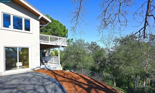 12 Westminster Place, Lafayette, CA 94549