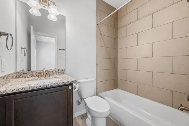 617 W 24th Street, Houston, TX 77008