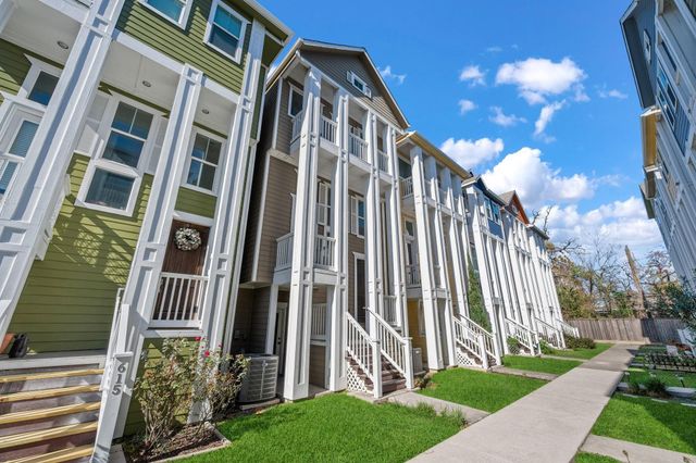 617 W 24th Street, Houston, TX 77008