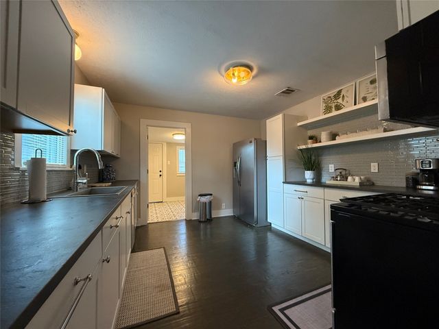 317 W Monterey Street, Denison, TX 75020
