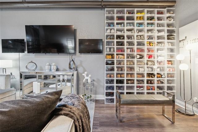 609 Central Street 1108, Kansas City, MO 64105