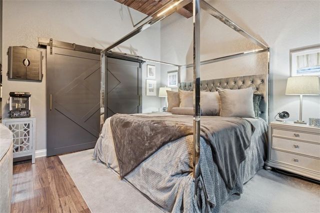 609 Central Street 1108, Kansas City, MO 64105