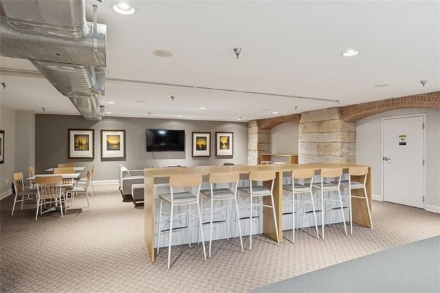 609 Central Street 1108, Kansas City, MO 64105