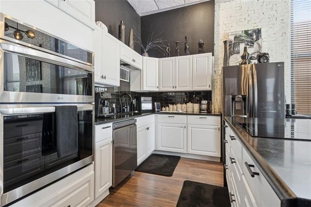 609 Central Street 1108, Kansas City, MO 64105