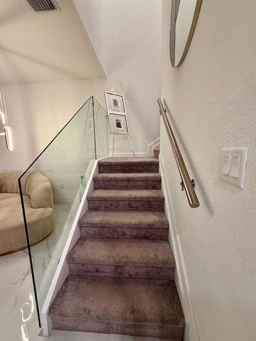 2355 NW 125th St, Miami, FL 33167