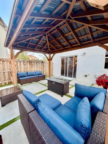 2355 NW 125th St, Miami, FL 33167