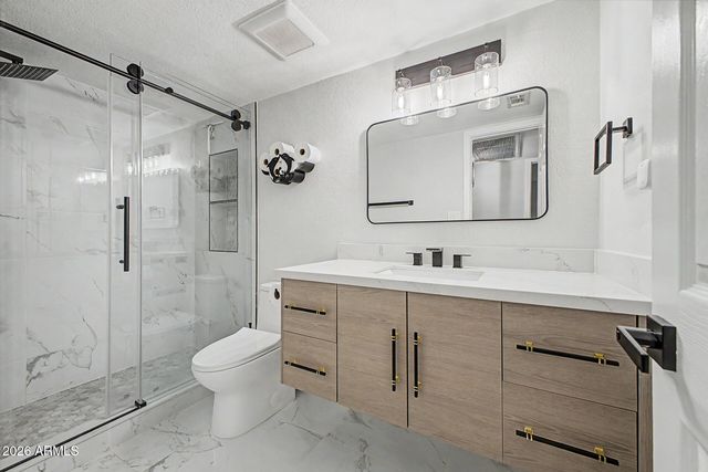 5877 N GRANITE REEF Road 1114, Scottsdale, AZ 85250