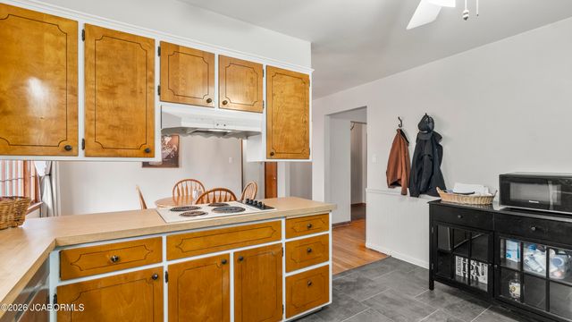 246 LANDWEHR HILLS ROAD, Jefferson City, MO 65101