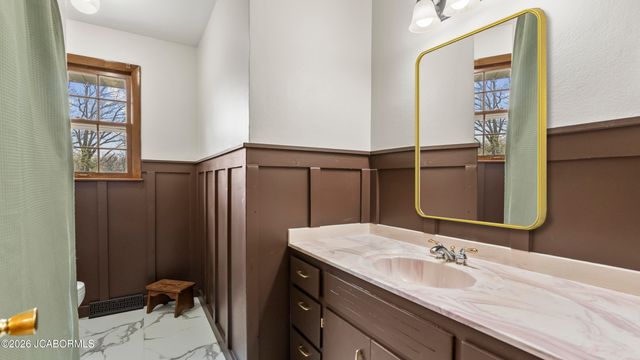 246 LANDWEHR HILLS ROAD, Jefferson City, MO 65101