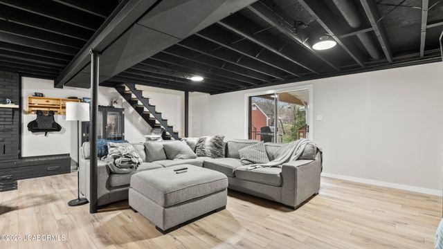 246 LANDWEHR HILLS ROAD, Jefferson City, MO 65101