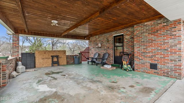246 LANDWEHR HILLS ROAD, Jefferson City, MO 65101