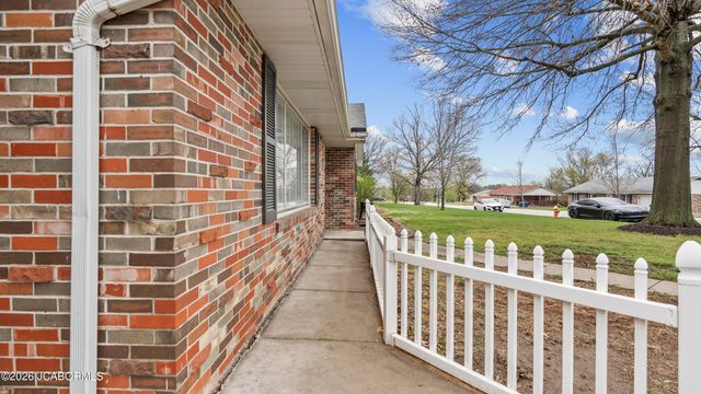 246 LANDWEHR HILLS ROAD, Jefferson City, MO 65101