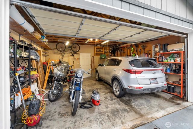 128 5th Avenue NW, Puyallup, WA 98371