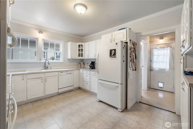 128 5th Avenue NW, Puyallup, WA 98371
