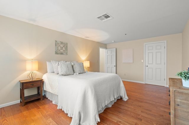 38 Dunham Road 204, Beverly, MA 01915