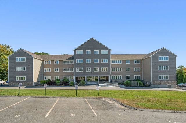 38 Dunham Road 204, Beverly, MA 01915