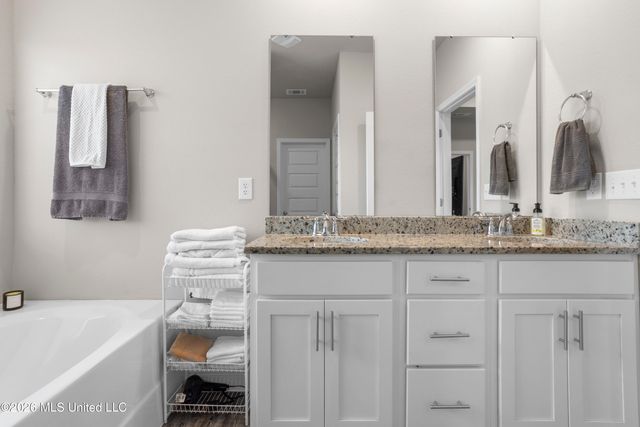 7336 Shearwater Way, Ocean Springs, MS 39564