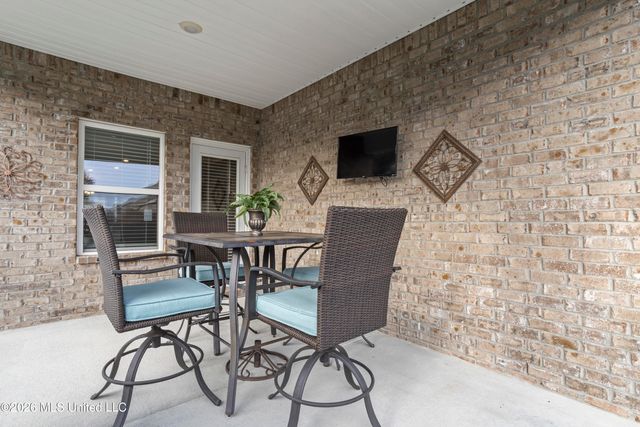 7336 Shearwater Way, Ocean Springs, MS 39564