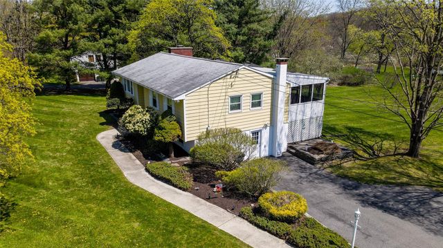 8 Perkinsville Road, Highland, NY 12528