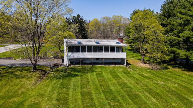 8 Perkinsville Road, Highland, NY 12528