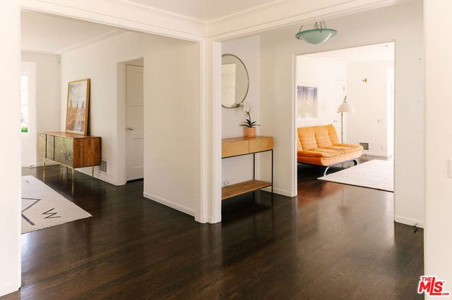 4217 Cromwell Avenue, Los Angeles, CA 90027