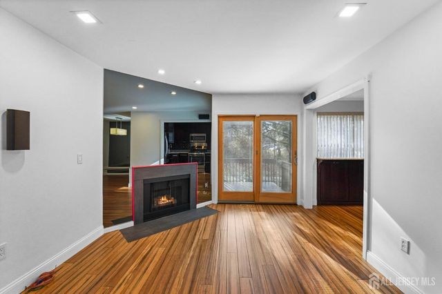 13 Jill Court, Franklin Twsp, NJ 08873