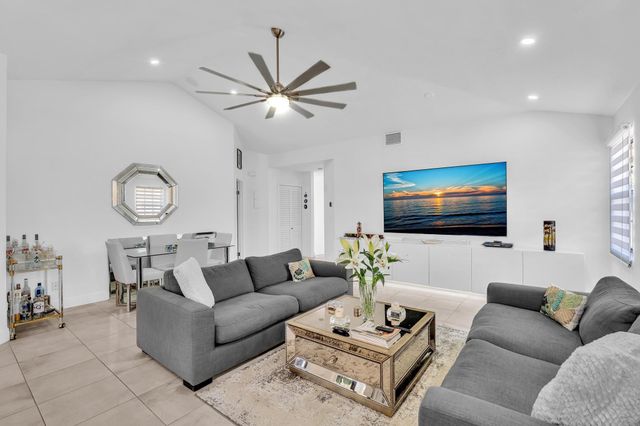 6666 Montego Bay Boulevard B, Boca Raton, FL 33433