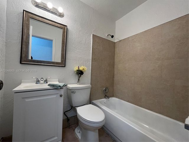 3028 NW 2nd St, Pompano Beach, FL 33069