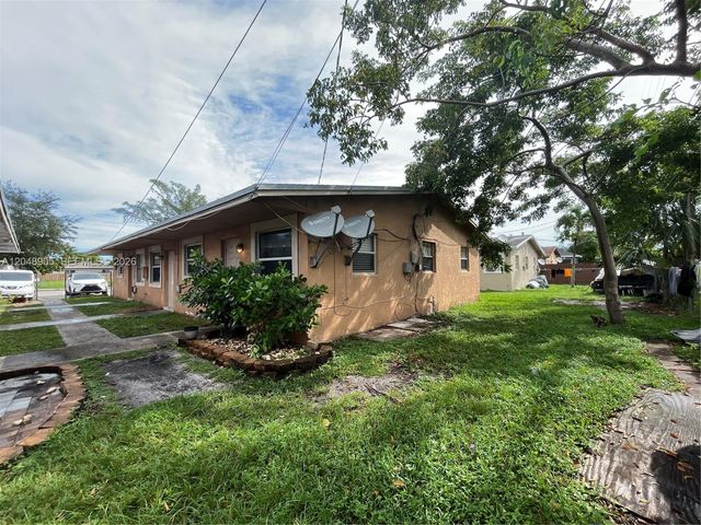3028 NW 2nd St, Pompano Beach, FL 33069