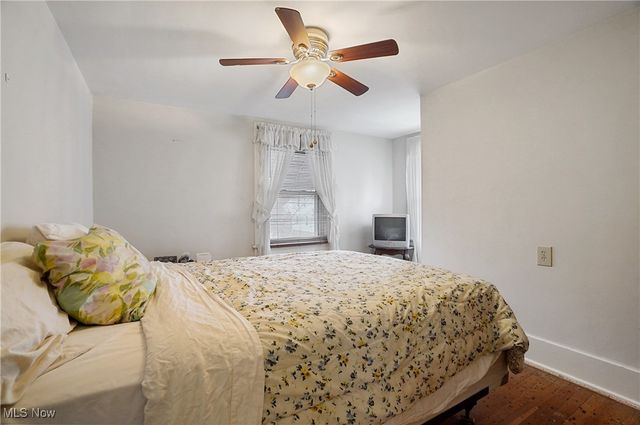 1128 Sackett Avenue, Cuyahoga Falls, OH 44223