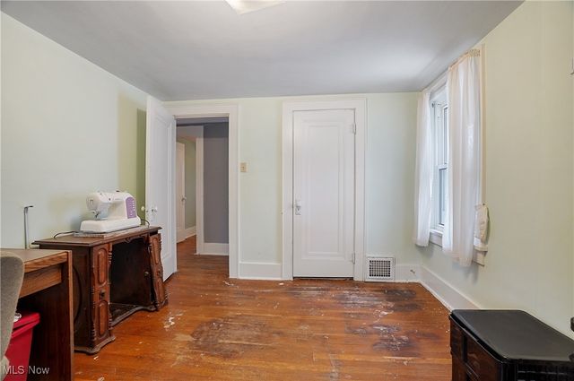 1128 Sackett Avenue, Cuyahoga Falls, OH 44223