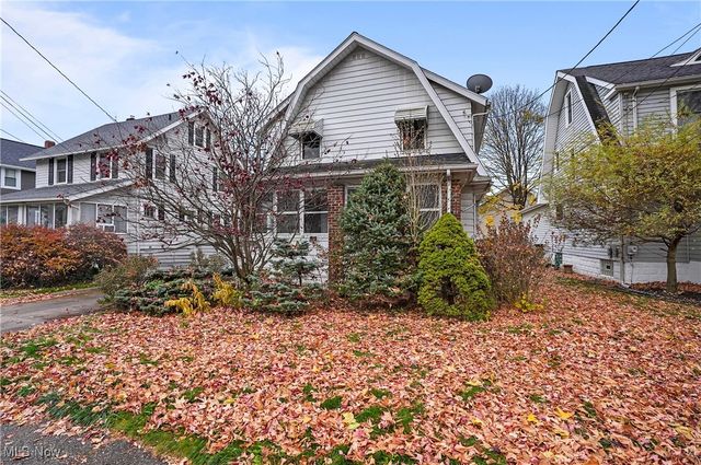 1128 Sackett Avenue, Cuyahoga Falls, OH 44223