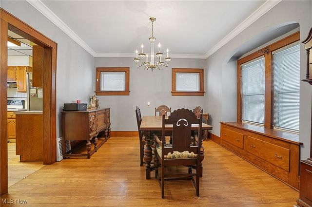 1128 Sackett Avenue, Cuyahoga Falls, OH 44223