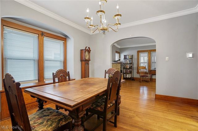 1128 Sackett Avenue, Cuyahoga Falls, OH 44223