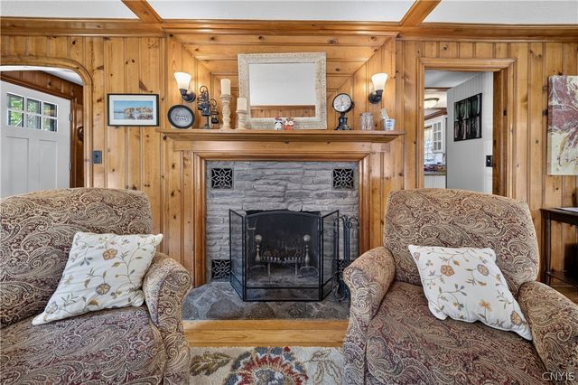 5352 Onondaga Road, Camillus, NY 13031
