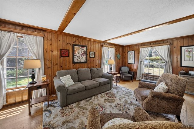5352 Onondaga Road, Camillus, NY 13031