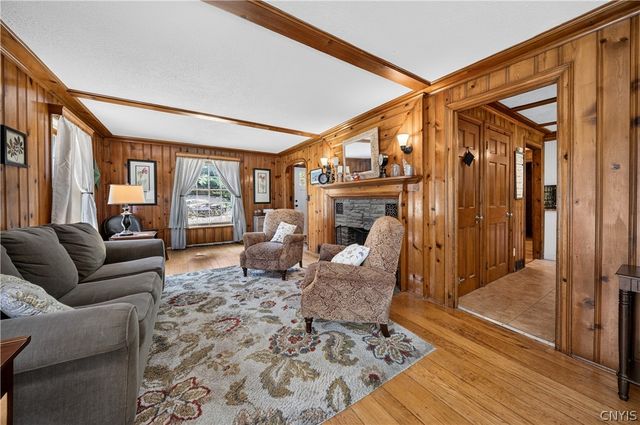 5352 Onondaga Road, Camillus, NY 13031