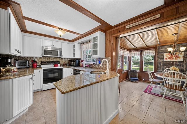 5352 Onondaga Road, Camillus, NY 13031