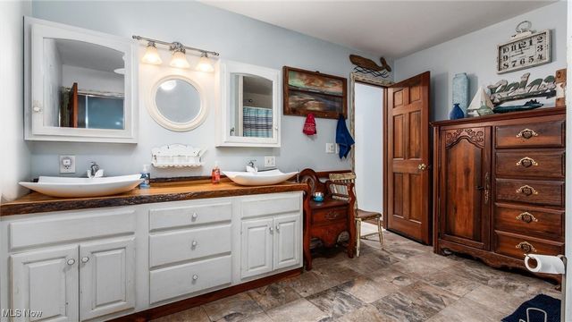 3010 S River Road, Zanesville, OH 43701