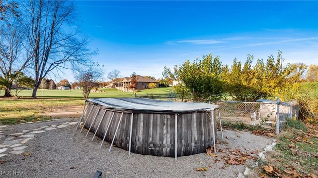 3010 S River Road, Zanesville, OH 43701