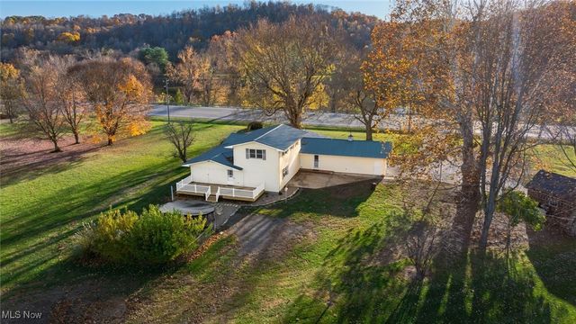 3010 S River Road, Zanesville, OH 43701
