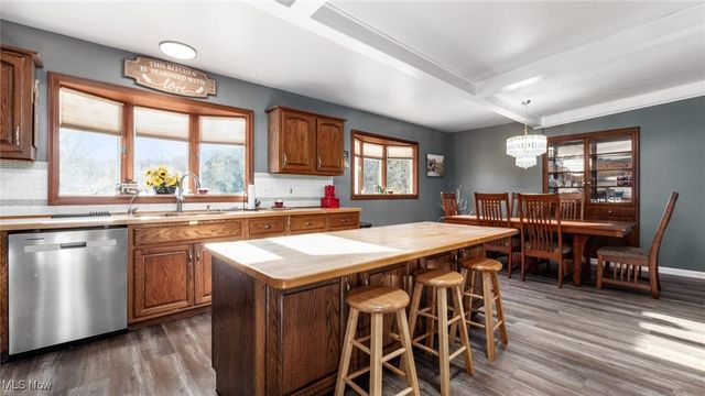 3010 S River Road, Zanesville, OH 43701