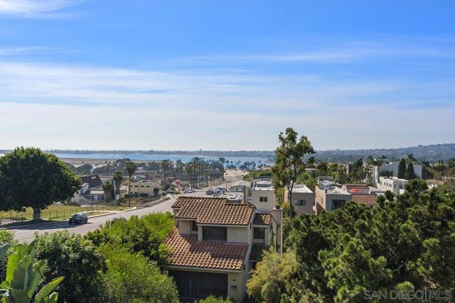 2702 Bay Canyon Ct, San Diego, CA 92117