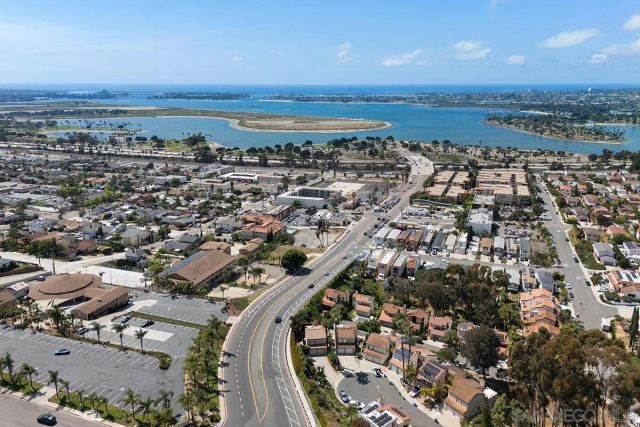 2702 Bay Canyon Ct, San Diego, CA 92117